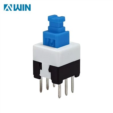 7*7 Selvlåsende trykknapkontakt